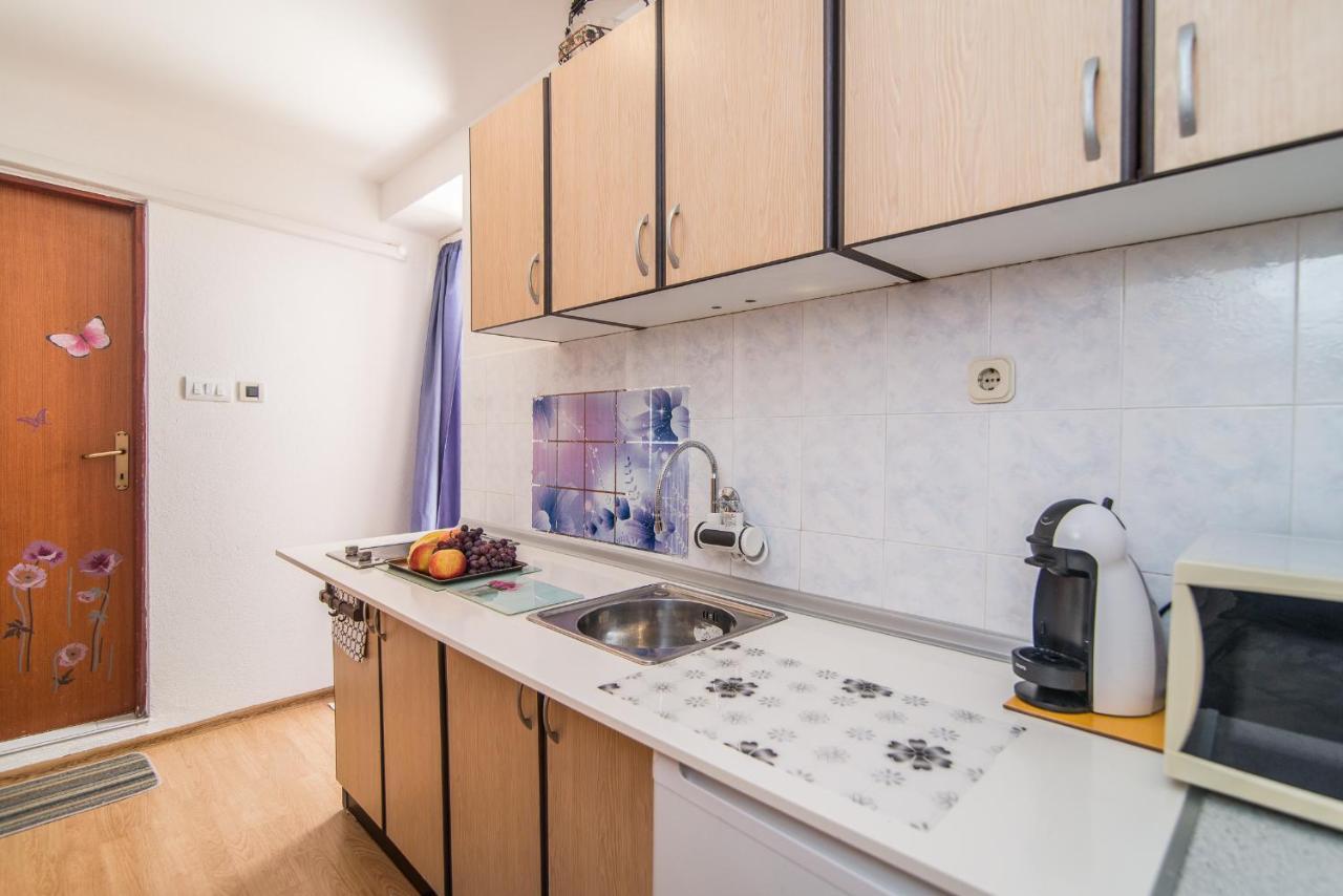 Studio Marley Ровинь Экстерьер фото